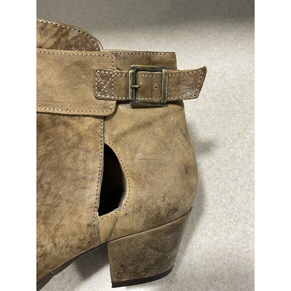 Free People Keyhole Leather Tan Chunky Heel Ankle Boot Women’s Size 6.5 (37) - Picture 9 of 11